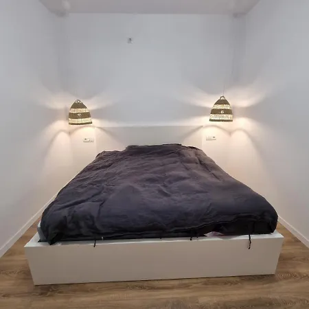 Bliss Nest - Cazare Spital Fundeni Apartment *